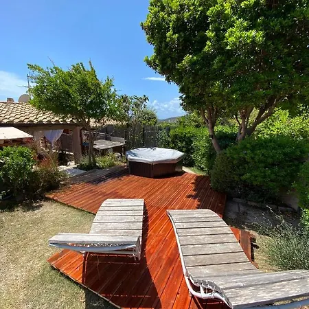 A 300 Mt Dalla Via Libeccio N 67 Vakantiehuis Villasimius